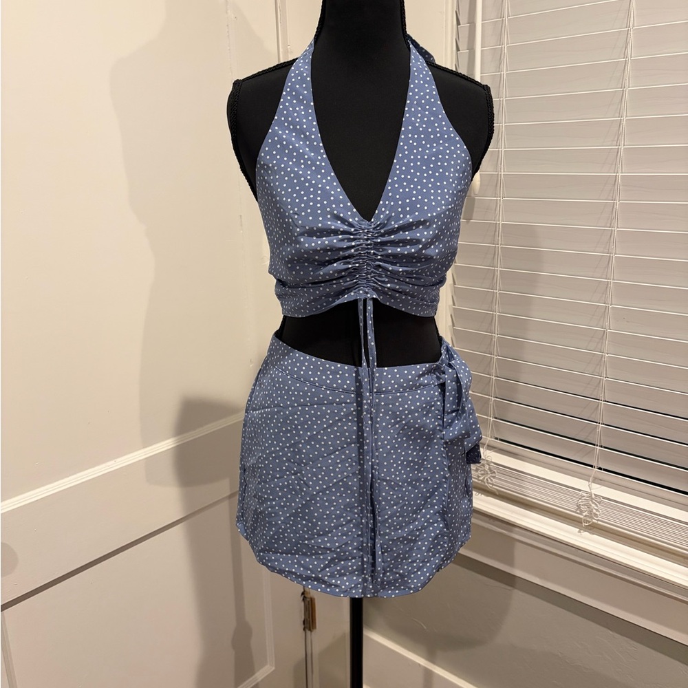 Le Lis Blue and White Polka Dot Set